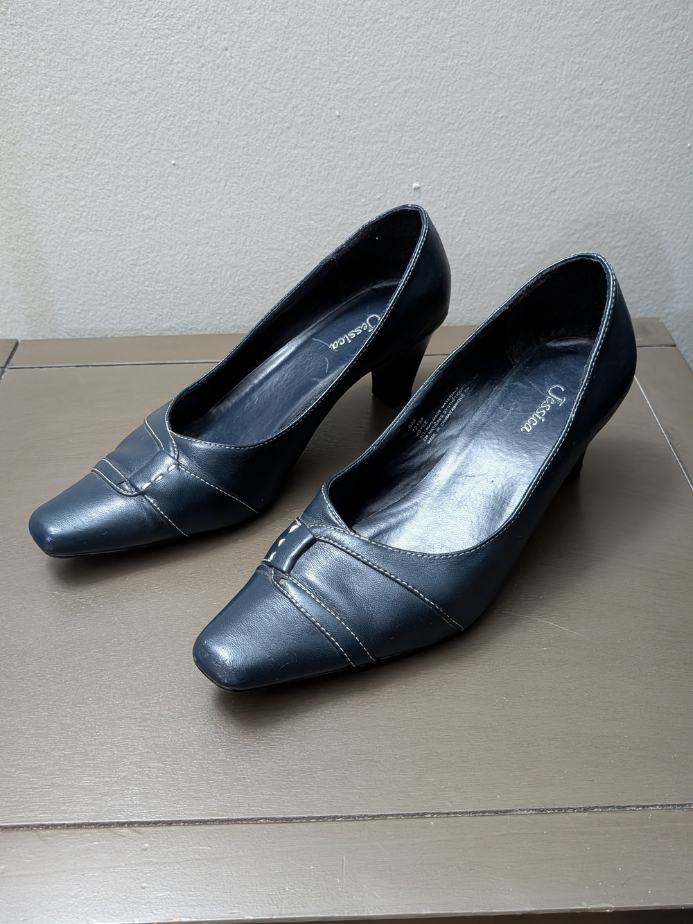 Jessica Black Women's Mid-Heel Pumps